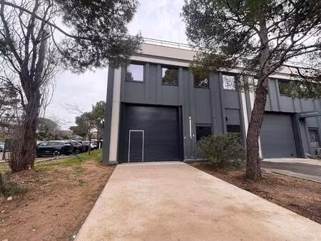 local d'activités à louer