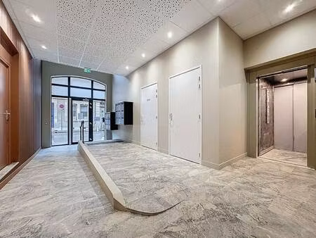 local commercial à vendre