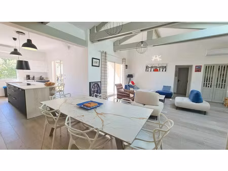vente maison 7 pièces 192 m² à rochefort-du-gard (30650)  678 000 €