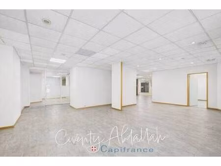 local commercial à vendre