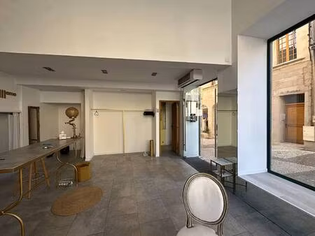 local commercial à louer