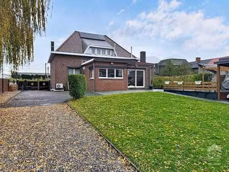 plain-pied avec espace profession liberale