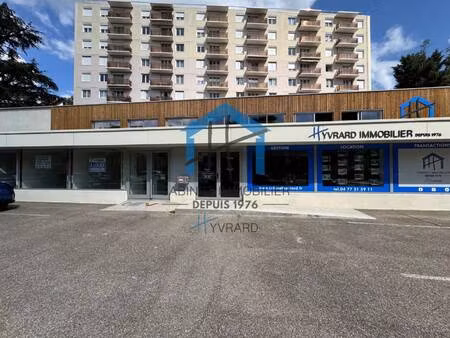 local commercial à louer