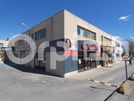 local commercial à louer