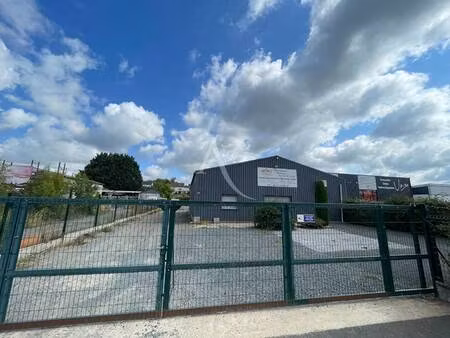 local commercial à louer