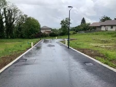 terrain constructible viabilisé à vendre