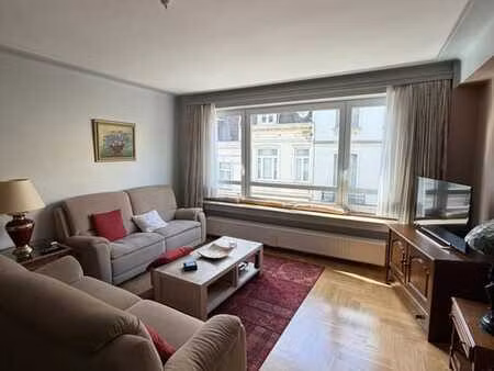 superbe appartement 2 chambres lumineux – koekelberg