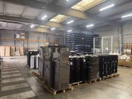 local d'activités à vendre