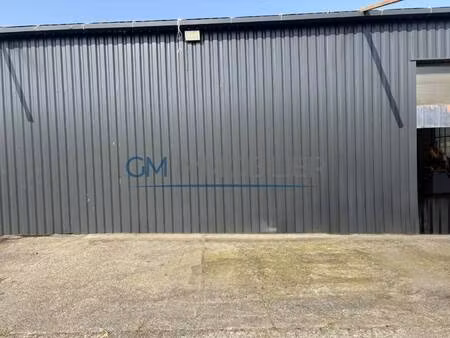 local commercial à louer