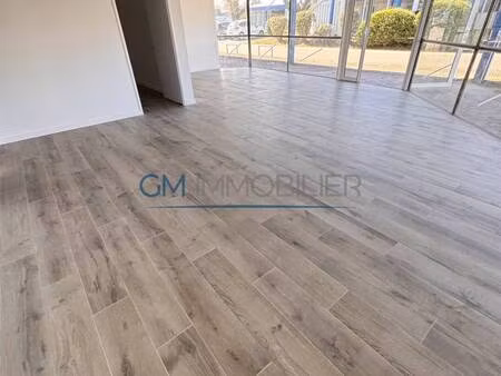 local d'activités à louer