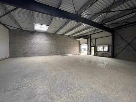 local d'activités à vendre