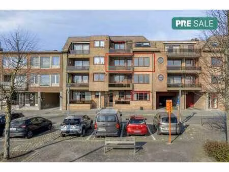 appartement de deux chambres sur le kaai à boom