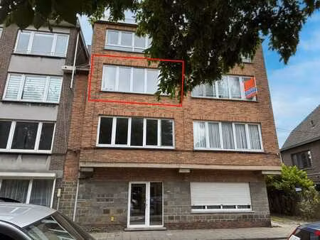 appartement met één slaapkamer en bureau