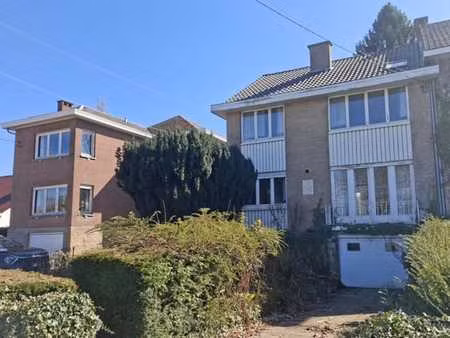 maison spacieuse avec grand jardin