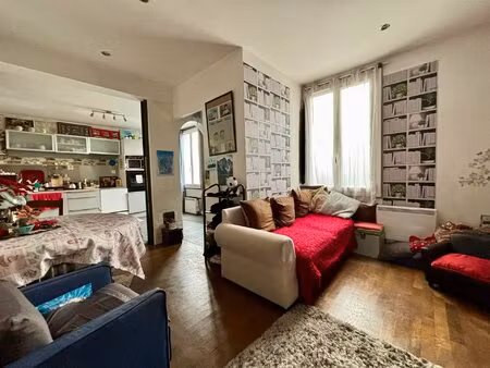 local commercial secteur de la plaine