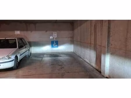 parking à louer