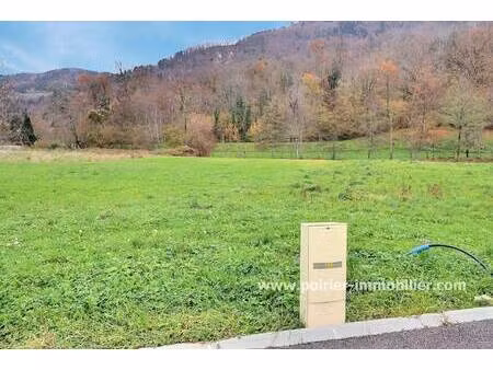 terrain constructible viabilisé à vendre
