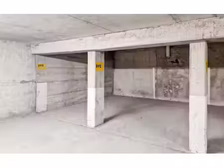 stationnement olivet 9.76 m² t- à vendre  5 000 €