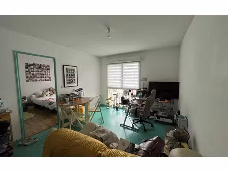 location appartement  35 m² t-2 à limoges  550 €