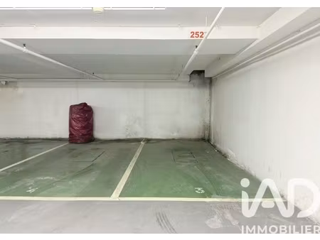 vente parking 12 m²