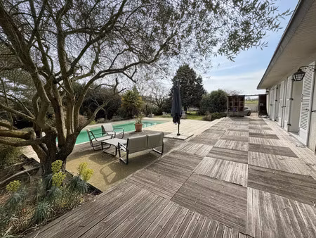 vente maison piscine à corzé (49140) : à vendre piscine / 246m² corzé