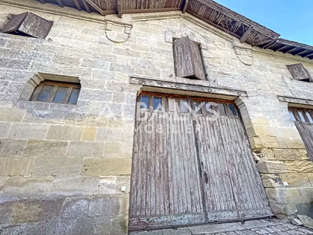 t2 en duplex - grange à réhabiliter de 60 m2.