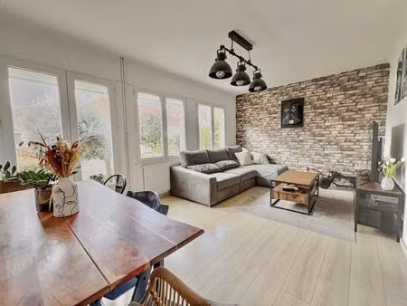 maison jumelée 3 chambres  sous-sol et jardin – quartier chennevary  chenôve