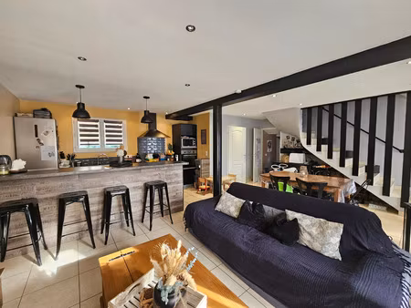 la saulce - maison t5 de 105m2 env. mitoyenne avec jardin et garage