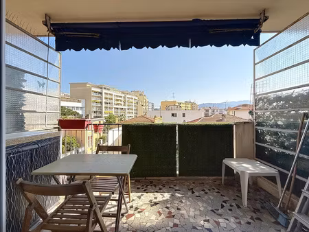 f1 meublé  a louer  nice evêché