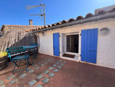studio à lasbordes de 18 m² avec terrasse