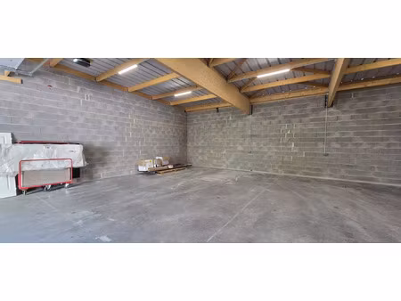 location commerce 188 m² à les ponts-de-cé (49130)