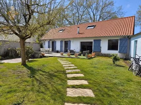 vente maison 7 pièces 197 m2 à paulx