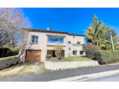 location maison  194.62 m² t-5 à saint-flour  896 €