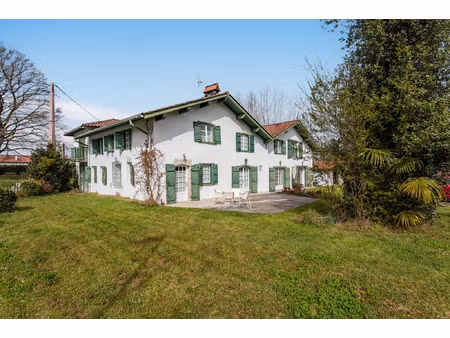 vente maison 14 pièces 402 m² urt (64240)