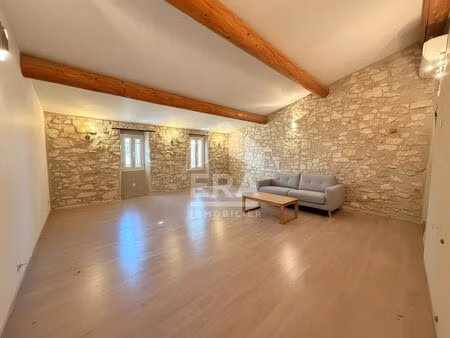 lançon-provence - a vendre murs commerciaux et habitations avec fond de commerce et licenc