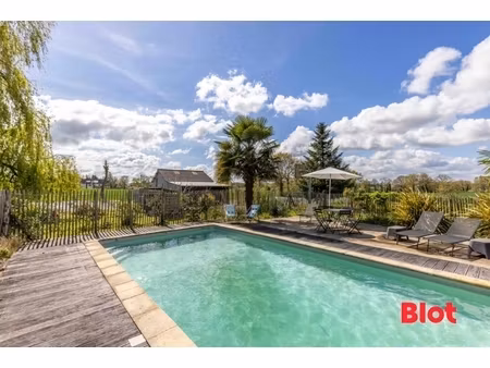 nouveaute : maison d'exception a vendre en exclusivite blot chantepie