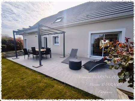 maison 4 chambres – 841 m² de terrain – terrasse – garage