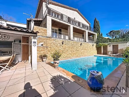 un bien rare sur le secteur  alliant potentiel  indépendance et cadre de vie privilégié. à