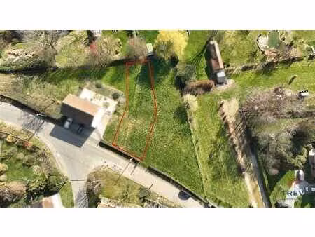 superbe terrain à bâtir au calme