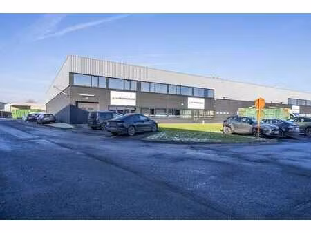 bâtiment de locaux professionnels à louer à deerlijk