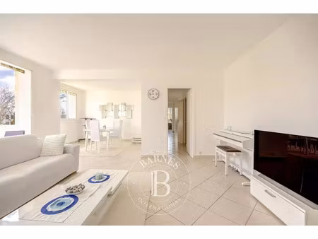 vente appartement 5 pièces 104.16 m² à saint-cloud (92210)  675 000 €