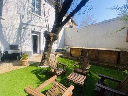 maison 8 pièces - 207 m²