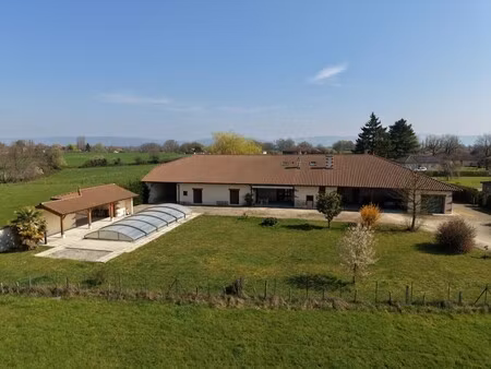 maison de luxe à vendre à marboz