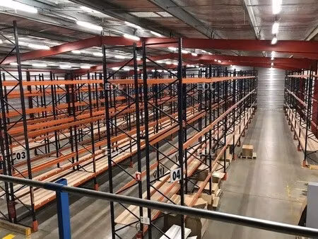 location entrepôt 8 954 m²