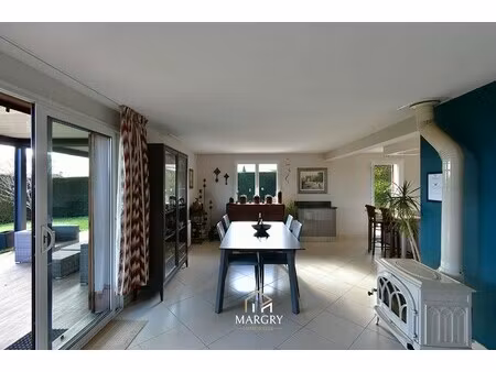 maison de luxe à vendre à cessy