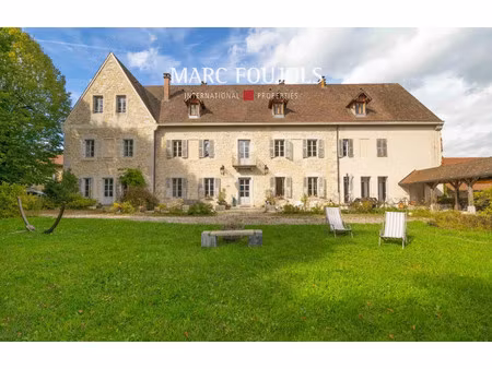 maison de luxe à vendre à belmont-luthézieu