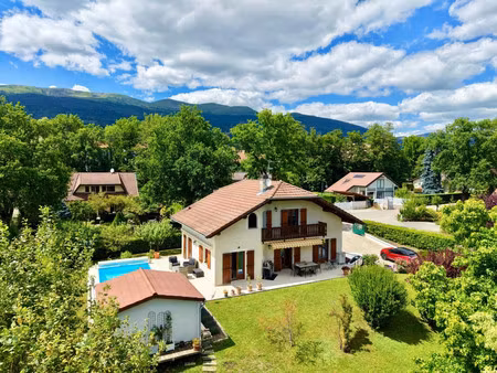maison de luxe à vendre à chevry