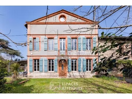 maison de luxe à vendre dans le quartier le village