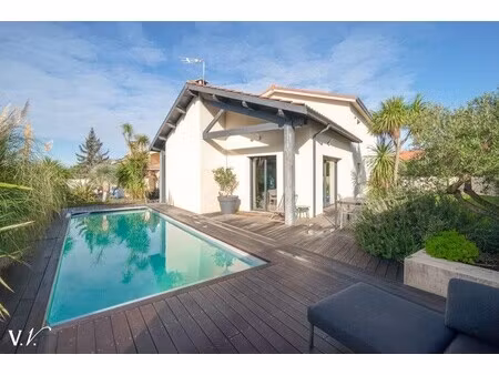 maison de luxe à vendre dans le quartier saint clair-coteaux