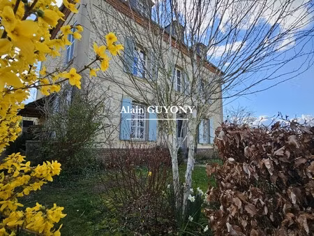 maison de luxe à vendre à cambremer